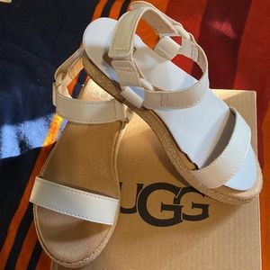 New UGG white strap sandal in a box size 10 toddler girl